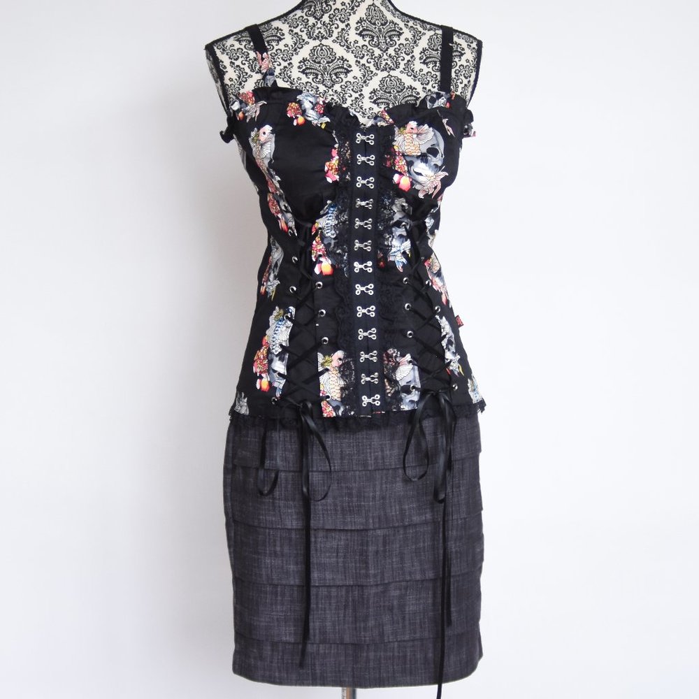 Royal Bones Skull and Koi Fitted Corset Top w/Hook Eye Closure Large - Picture 2 of 10
